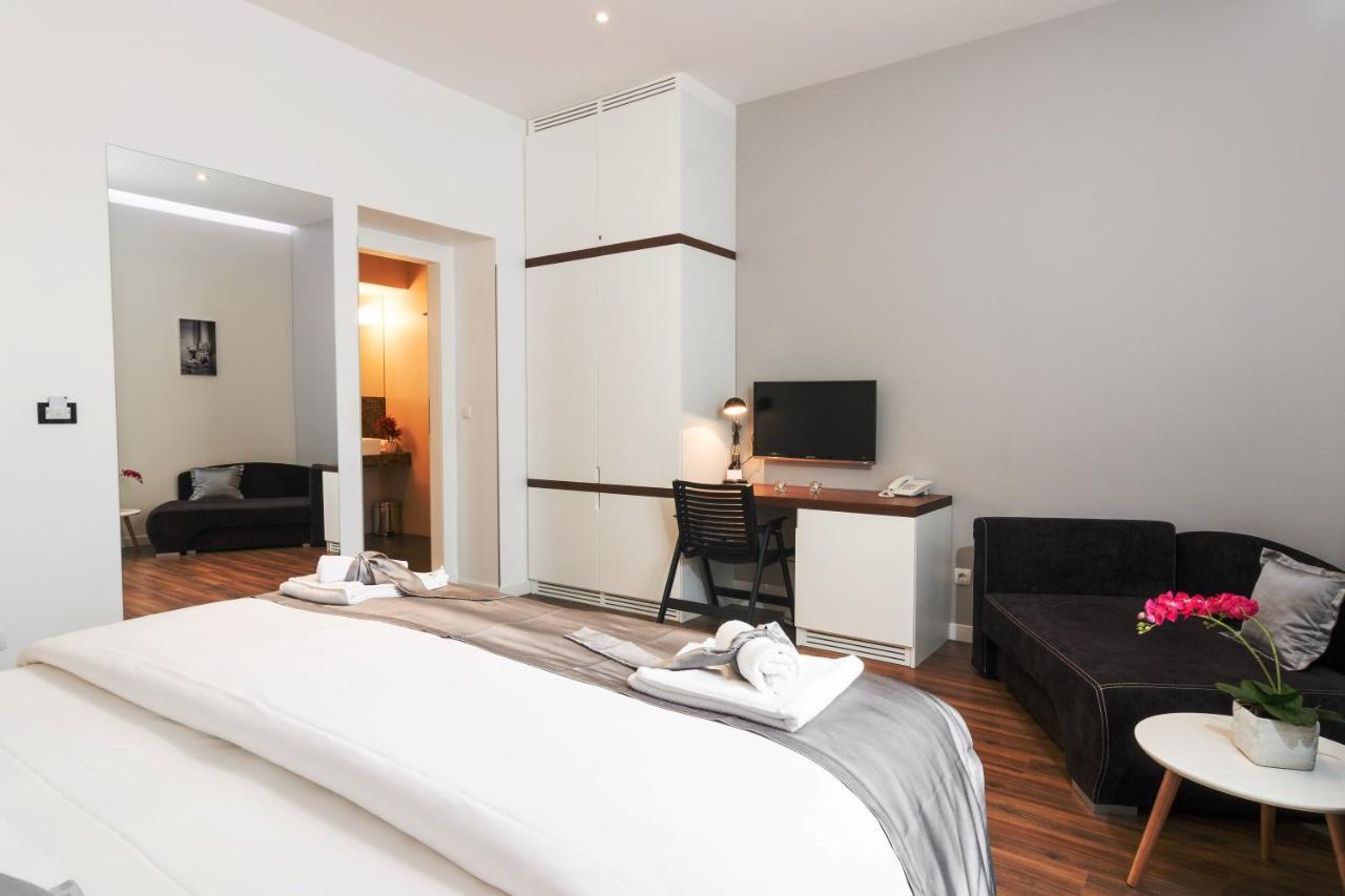 Prima Luxury Rooms Split Exterior photo